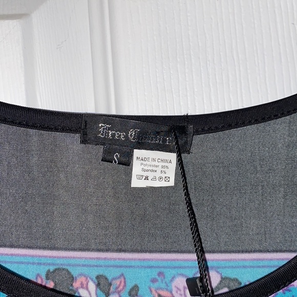 Free Culture Dress Top - Picture 4 of 7